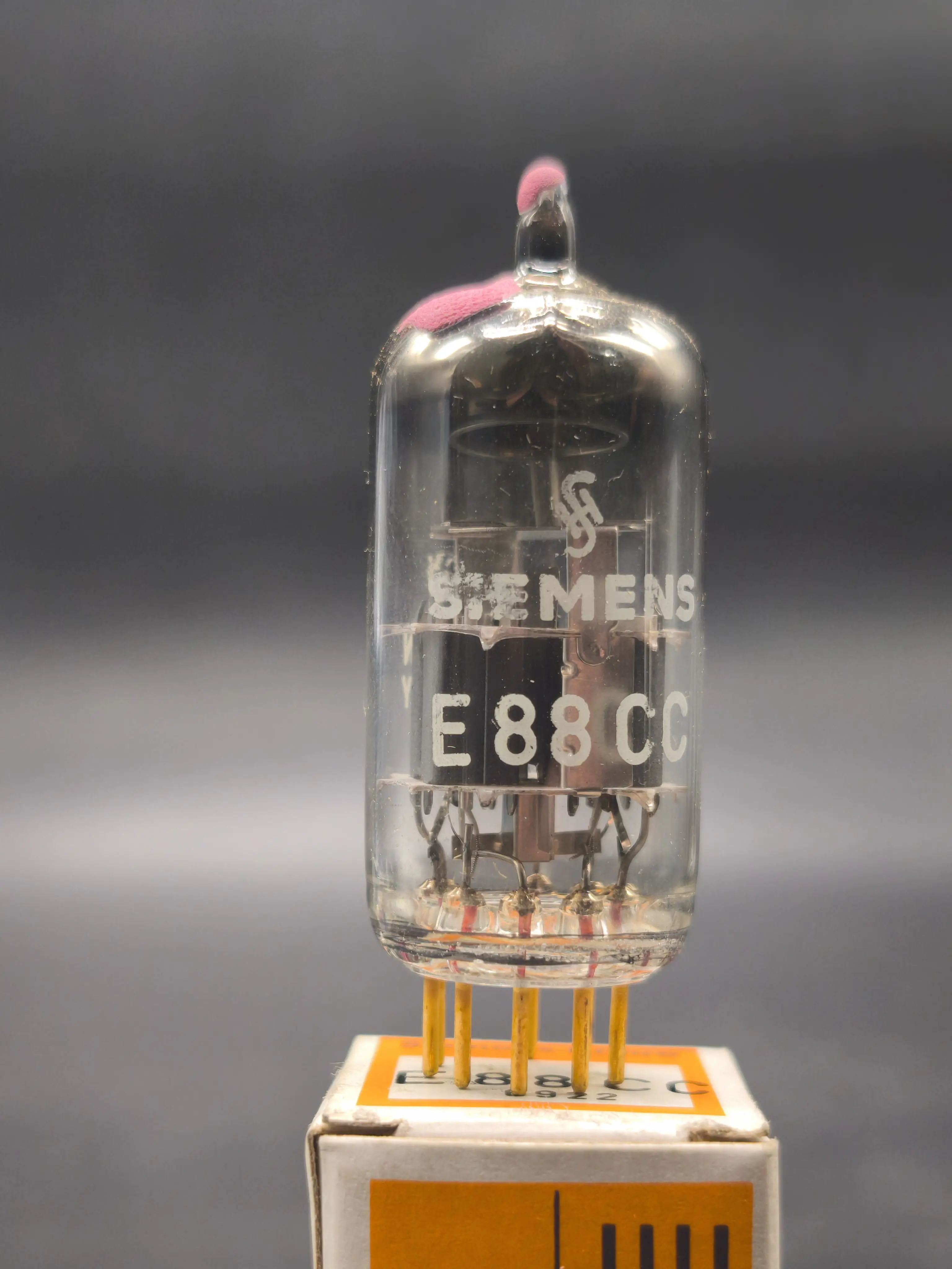 Радиолампа Siemens E88CC Gold Image